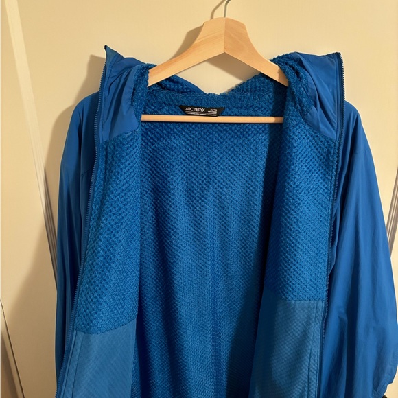 Arcteryx Proton XL - Picture 4 of 4